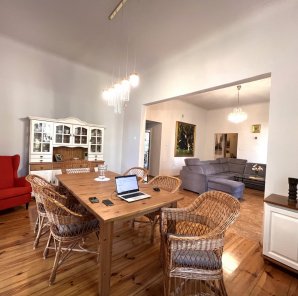 Apartament w historycznym dawnym pensjonacie 8