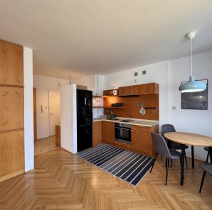 SPRZEDANA. Słoneczna kawalerka w Nowej Iwicznej