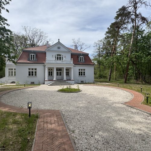 Posiadłość nad rzeką w Konstancinie 10