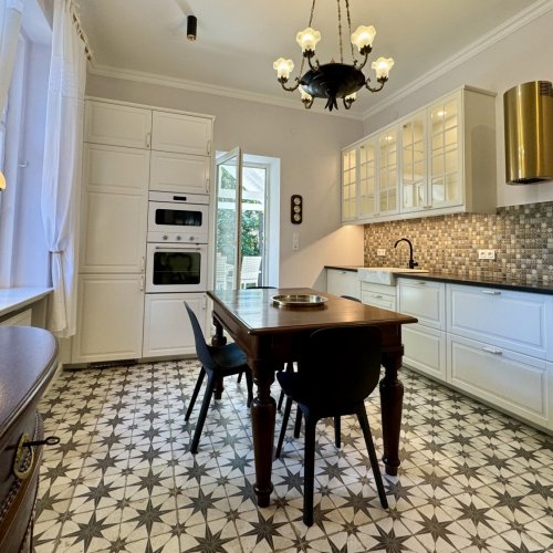 Reprezentacyjna willa do wynajęcia w najlepszym miejscu uzdrowiska 3