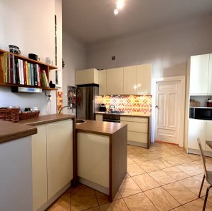 Apartament w historycznym dawnym pensjonacie 12